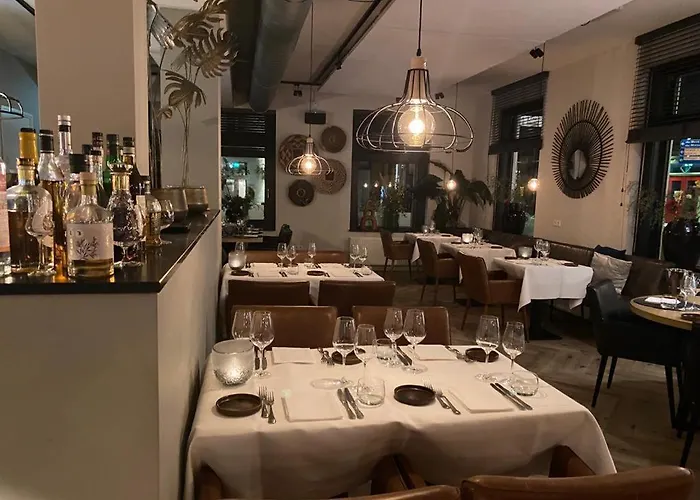 فندق De Bankier 3*